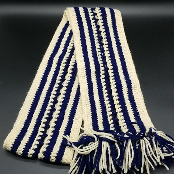 2 Vintage Handmade Crocheted Scarves with Tassels - Picture 3 of 14